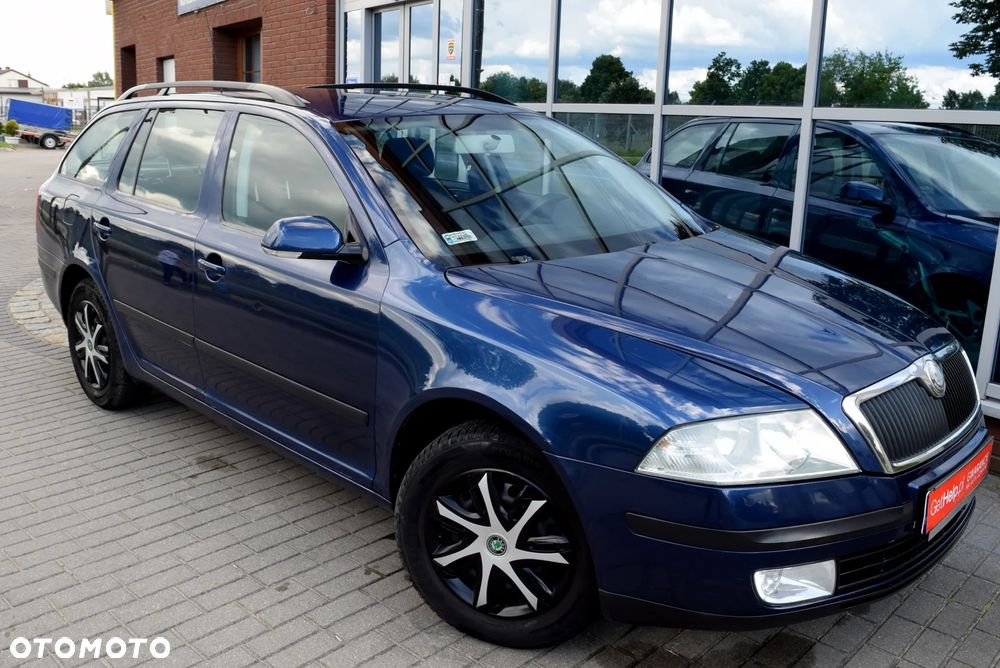 Skoda Octavia 1.6 FSI Ambiente - 1