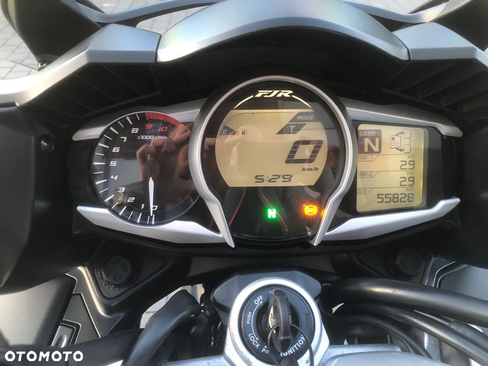 Yamaha FJR - 11