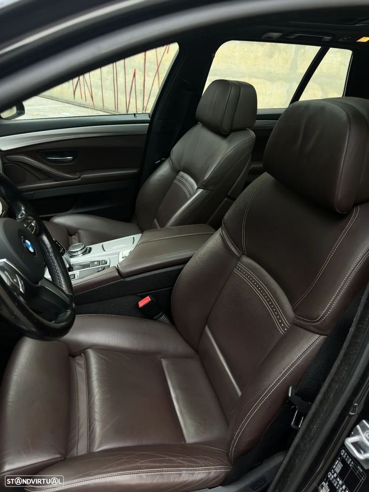 BMW 525 d Touring Sport-Aut. Luxury Line - 12