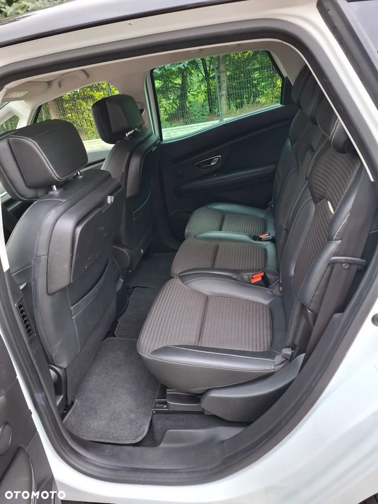 Renault Scenic ENERGY TCe 130 BOSE EDITION - 19