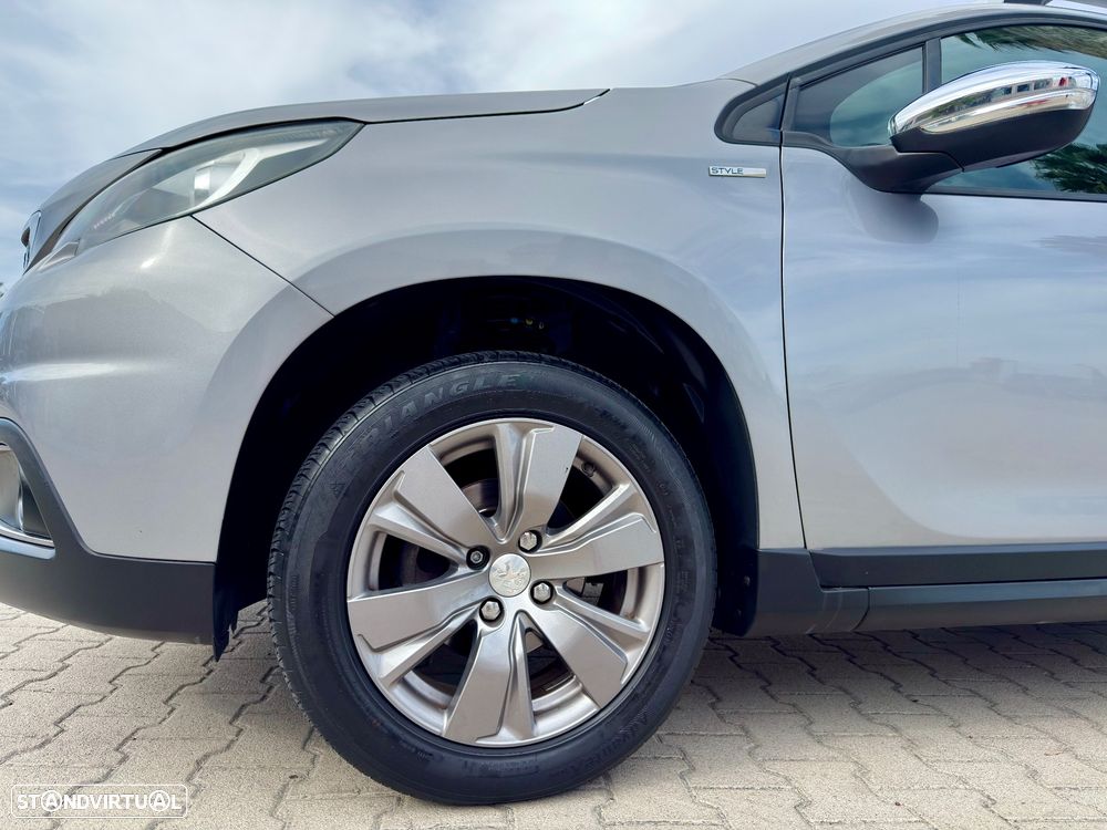 Peugeot 2008 - 6