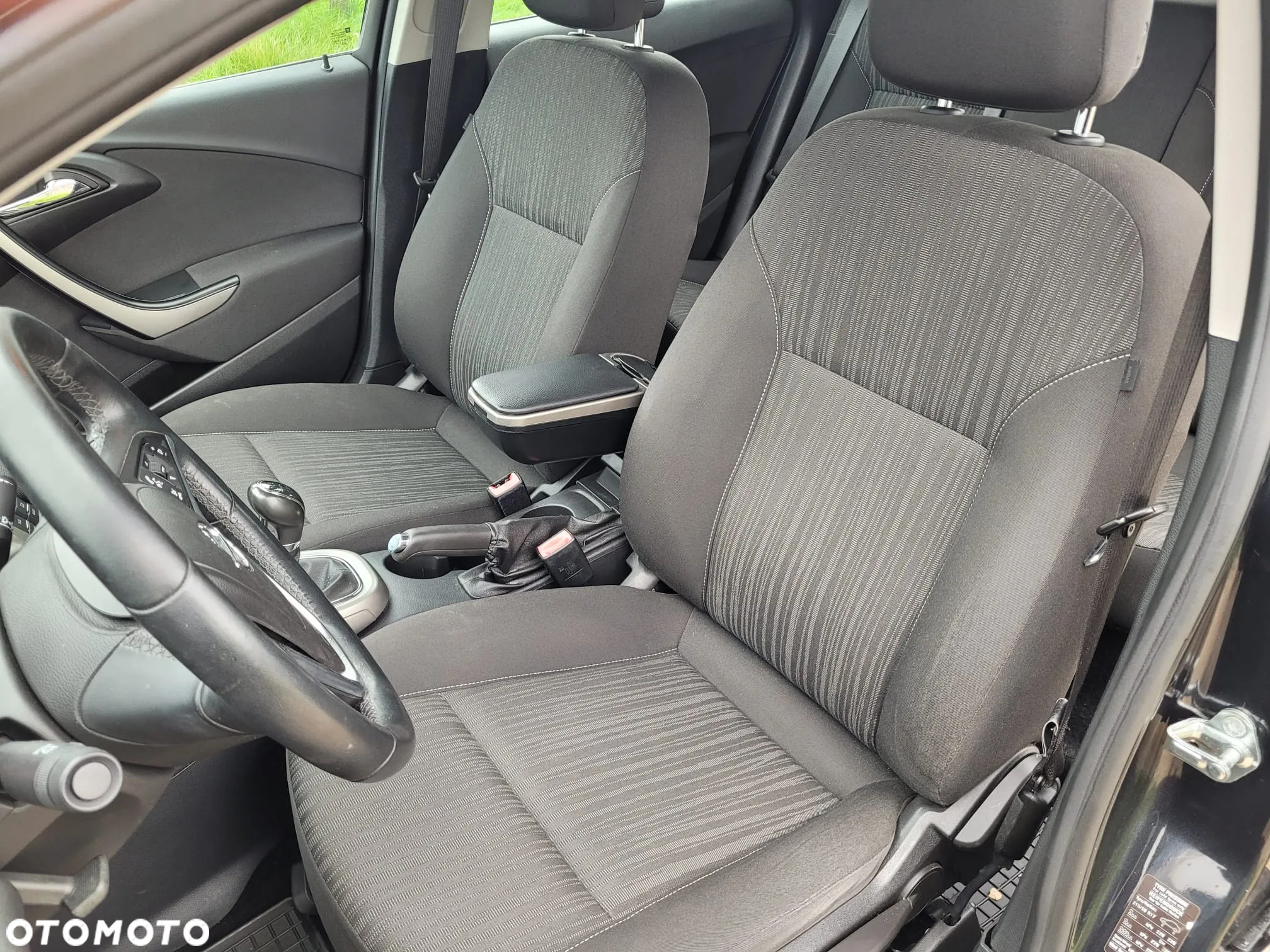Opel Astra 1.4 Turbo Design Edition - 18