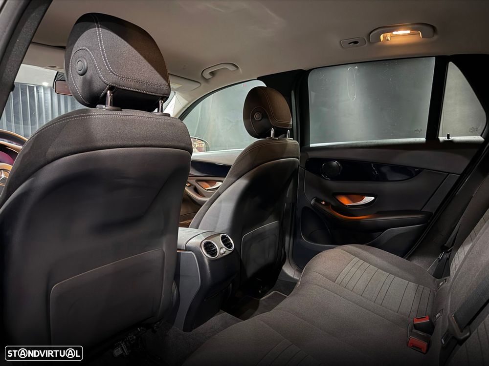Mercedes-Benz GLC 300 de 4Matic 9G-TRONIC - 29