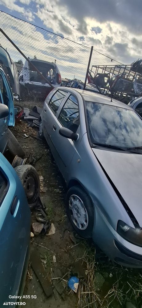 Dezmembrez Fiat Punto - 8