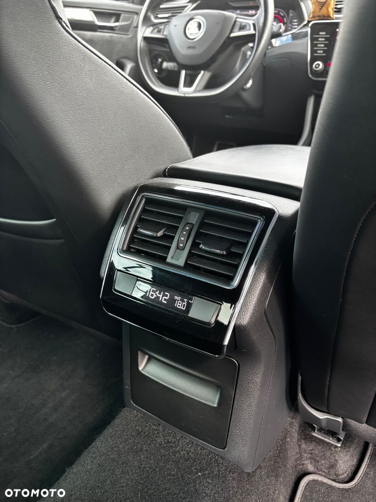Skoda Superb 2.0 TDI 4x4 Sportline DSG - 26