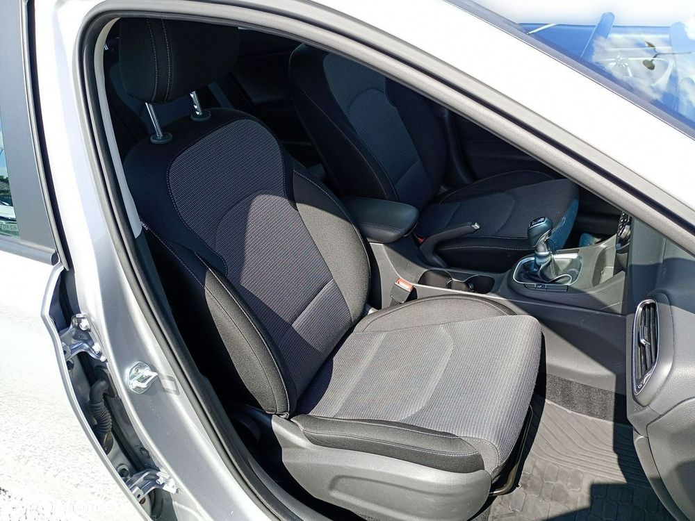Hyundai i30 1.5 DPI Classic + - 29
