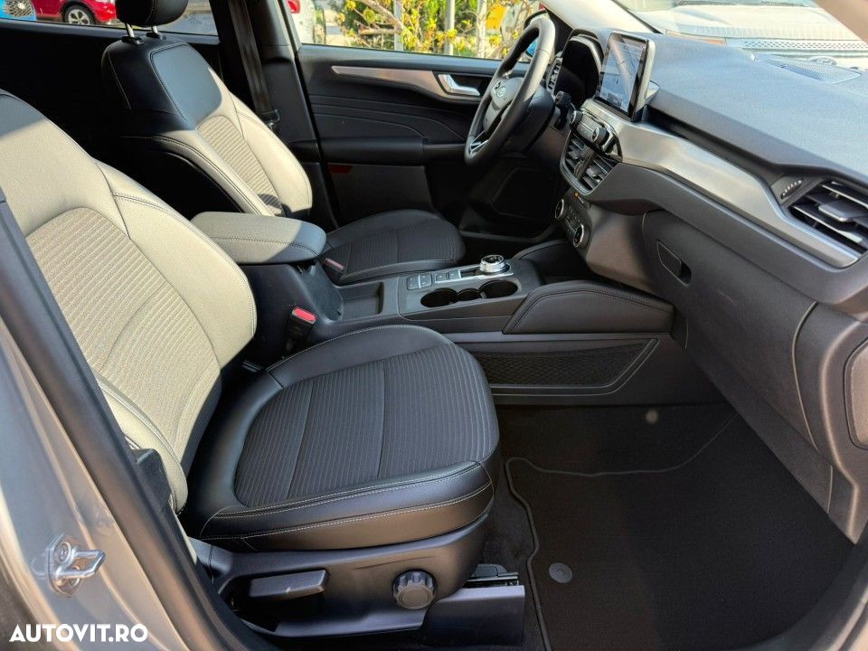 Ford Kuga 2.5 Duratec PHEV Titanium - 18