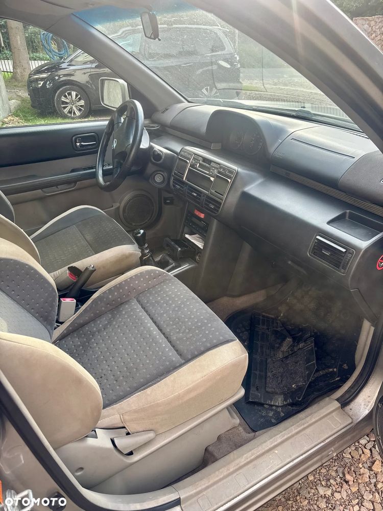 Nissan X-Trail - 9