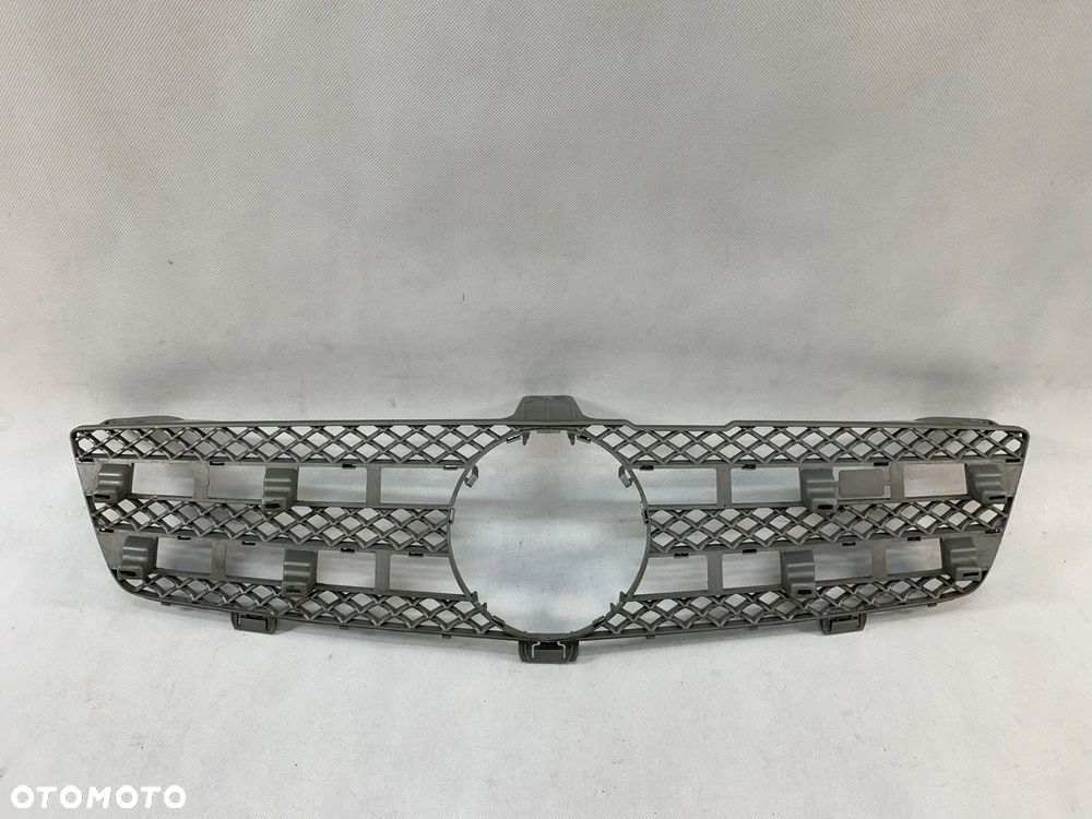 Mercedes CLS FL 08-10r Atrapa grill Lift W219 - 1