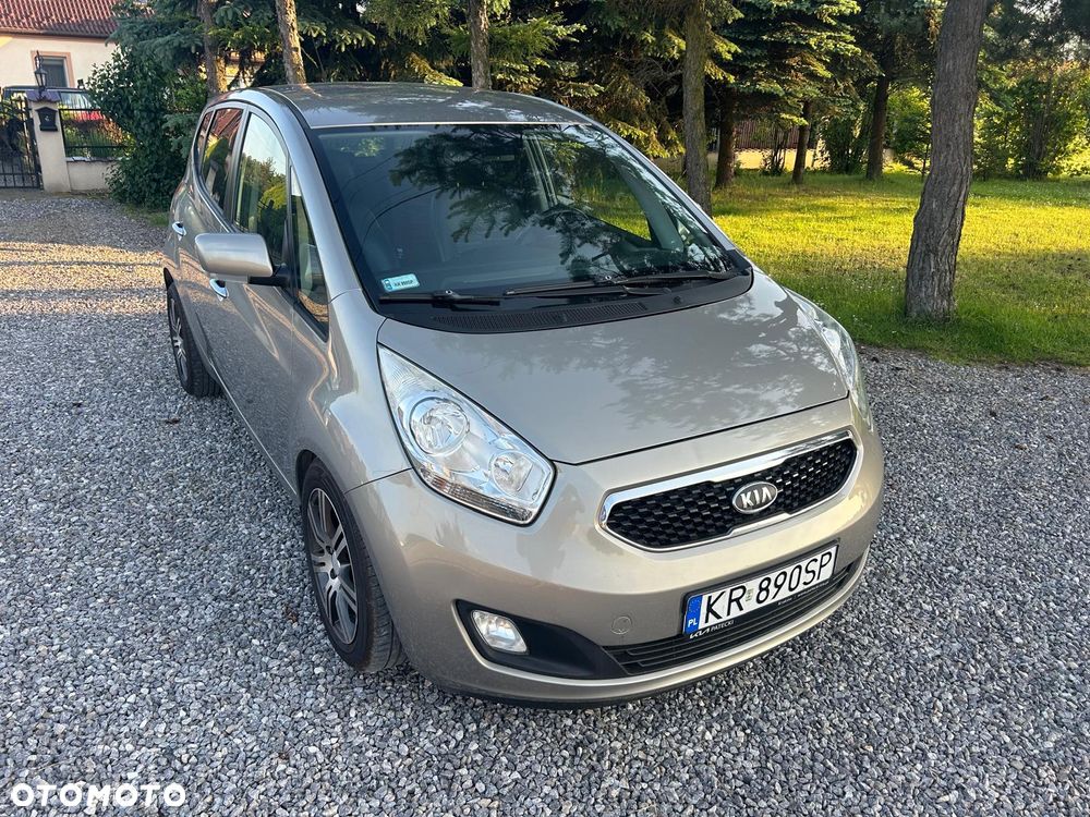Kia Venga - 14