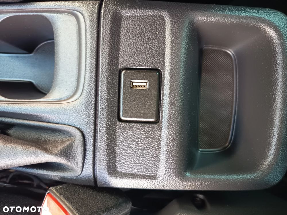 Opel Astra 1.4 Turbo Start/Stop Edition - 34