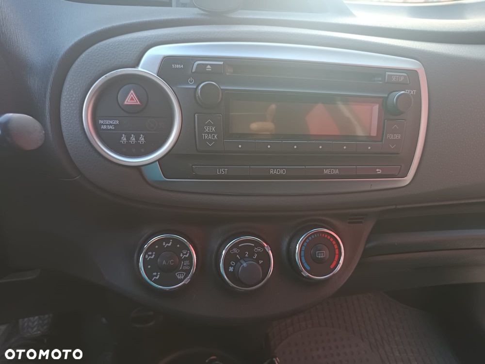 Toyota Yaris 1.0 Terra - 7