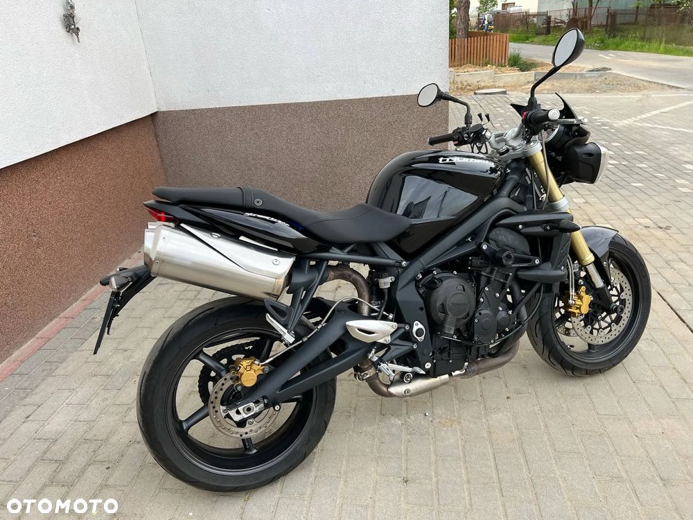 Triumph Street Triple - 21