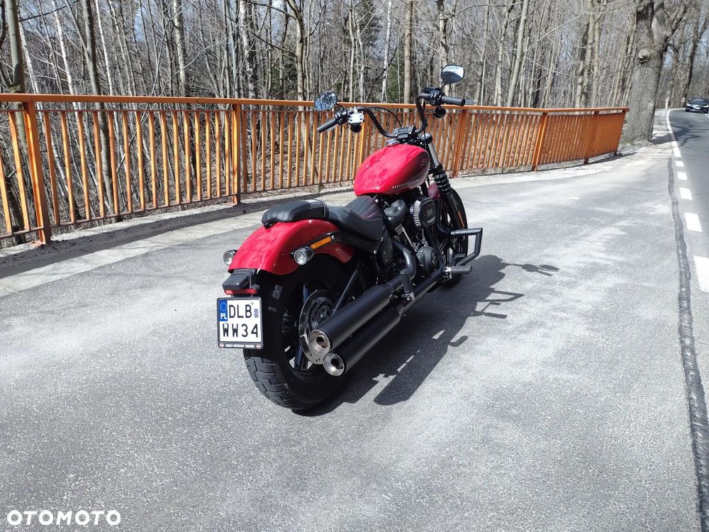Harley-Davidson Softail Street Bob - 4