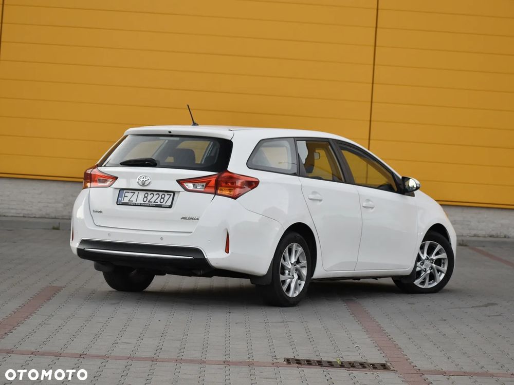 Toyota Auris 1.4 D-4D Active - 13