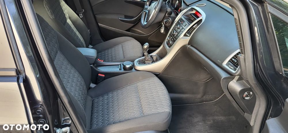 Opel Astra - 16