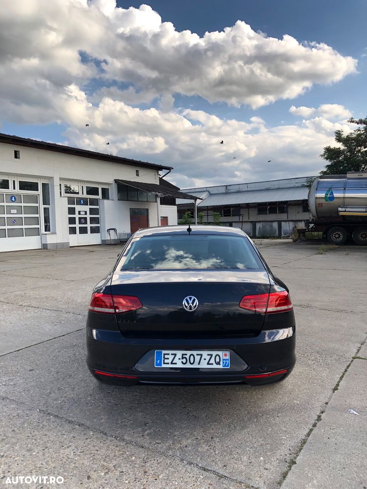 Volkswagen Passat 1.6 TDI DSG Comfortline - 4