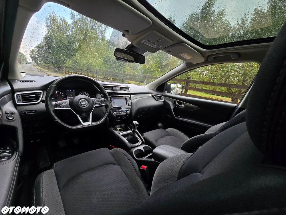 Nissan Qashqai 1.3 DIG-T TEKNA - 4