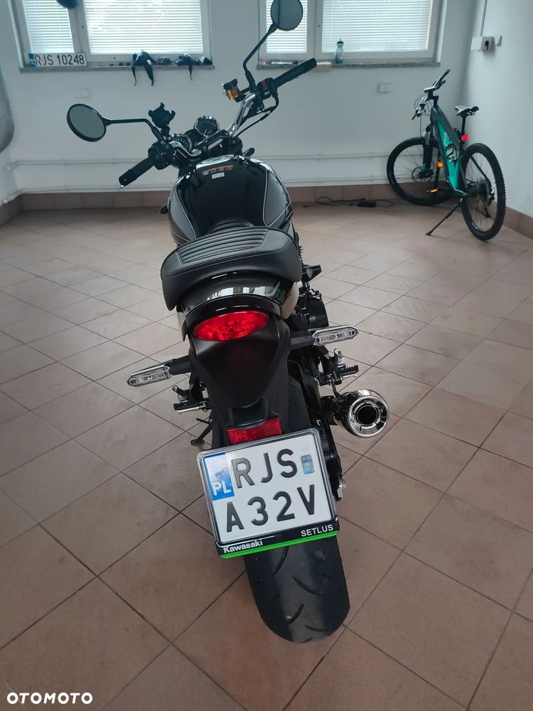 Kawasaki Z 900 RS - 6