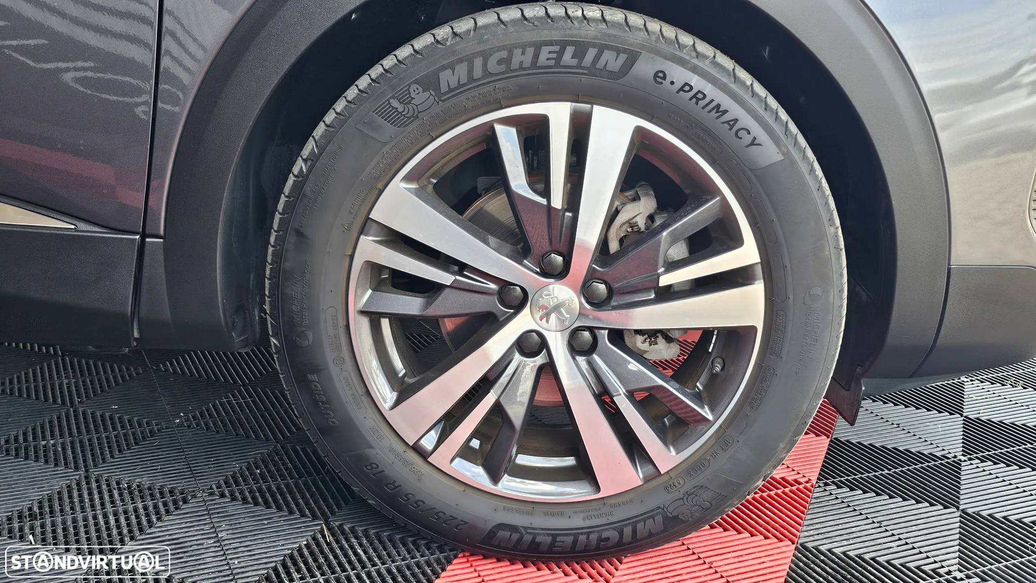 Peugeot 5008 1.2 PureTech Allure - 24