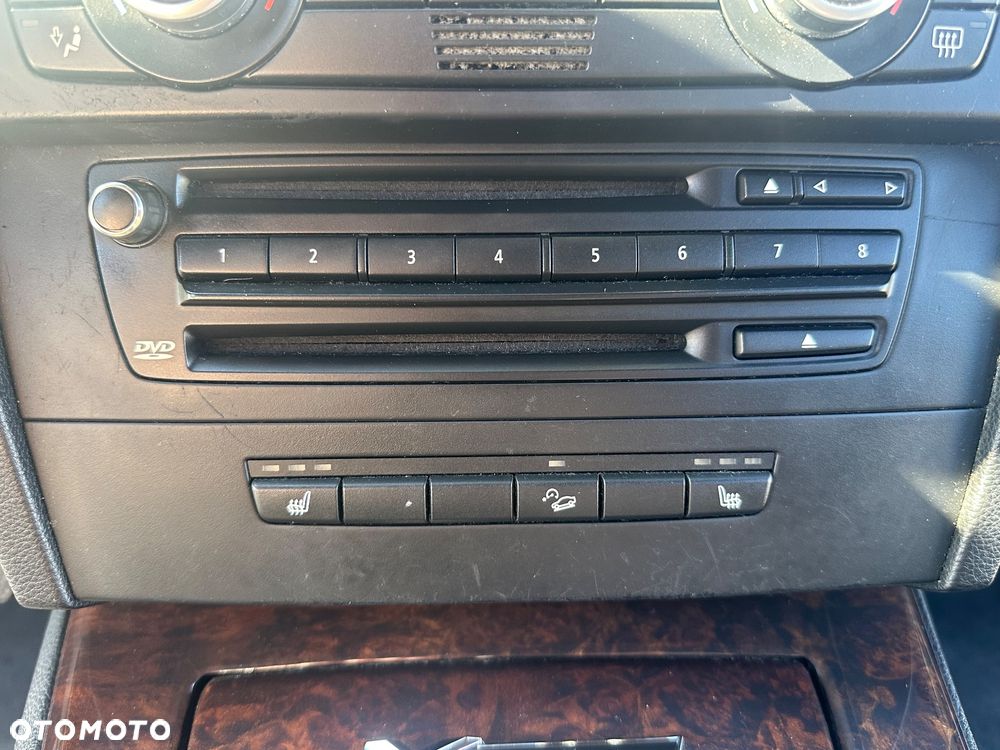 BMW Seria 3 325xi - 11