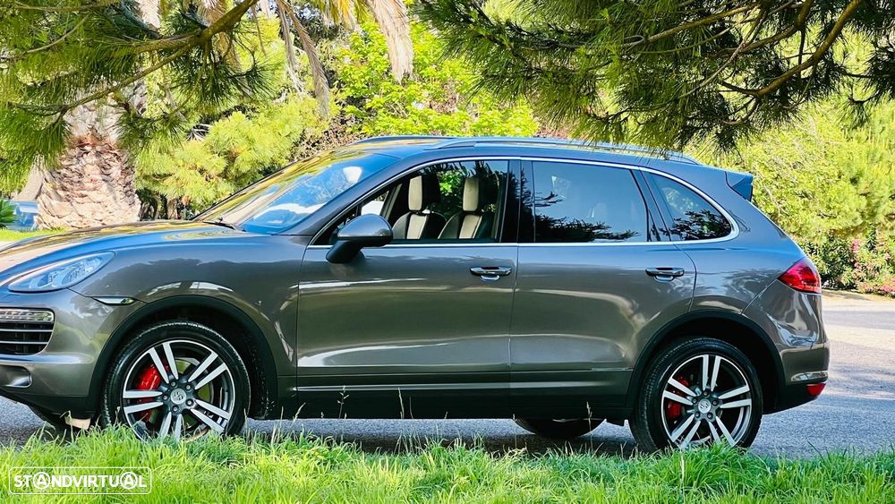 Porsche Cayenne Diesel Tiptronic S - 5
