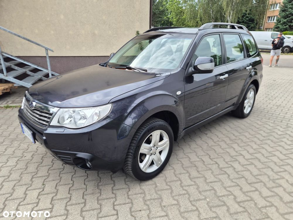 Subaru Forester 2.0 XE NAV Euro5 - 2