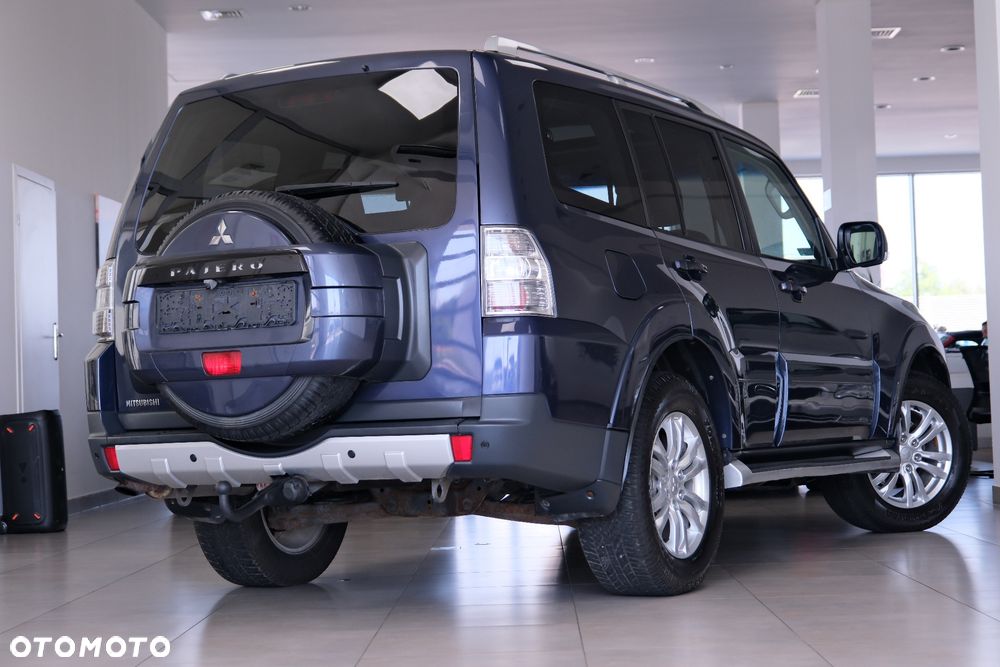 Mitsubishi Pajero - 6