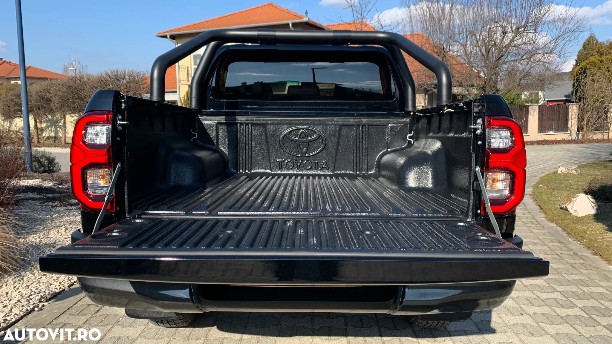 Toyota Hilux 2.8D 204CP 4x4 Double Cab AT GR Sport II - 9
