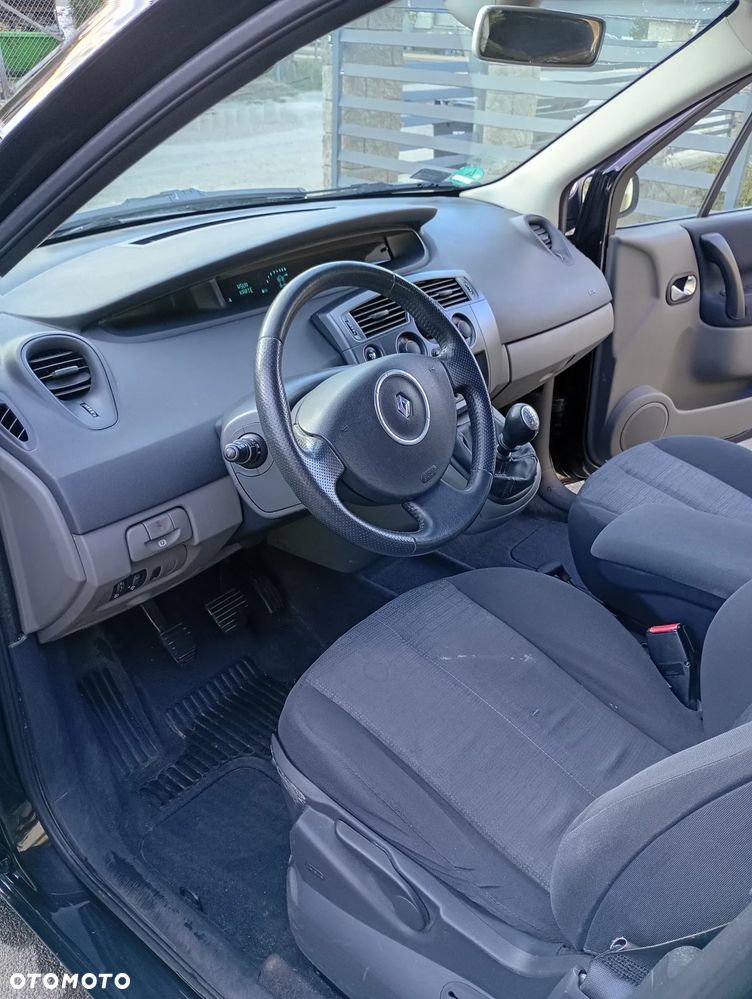 Renault Scenic 2.0 16V Expression - 8