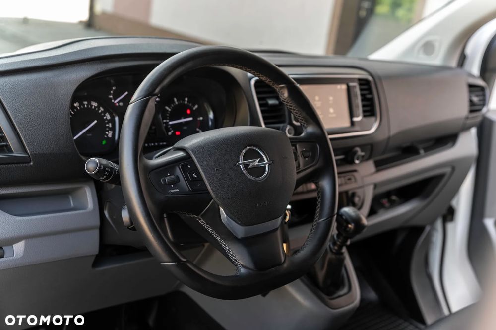 Opel Vivaro - 22