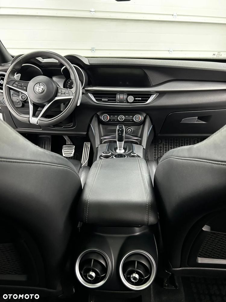 Alfa Romeo Stelvio 2.0 Turbo Executive Q4 - 8