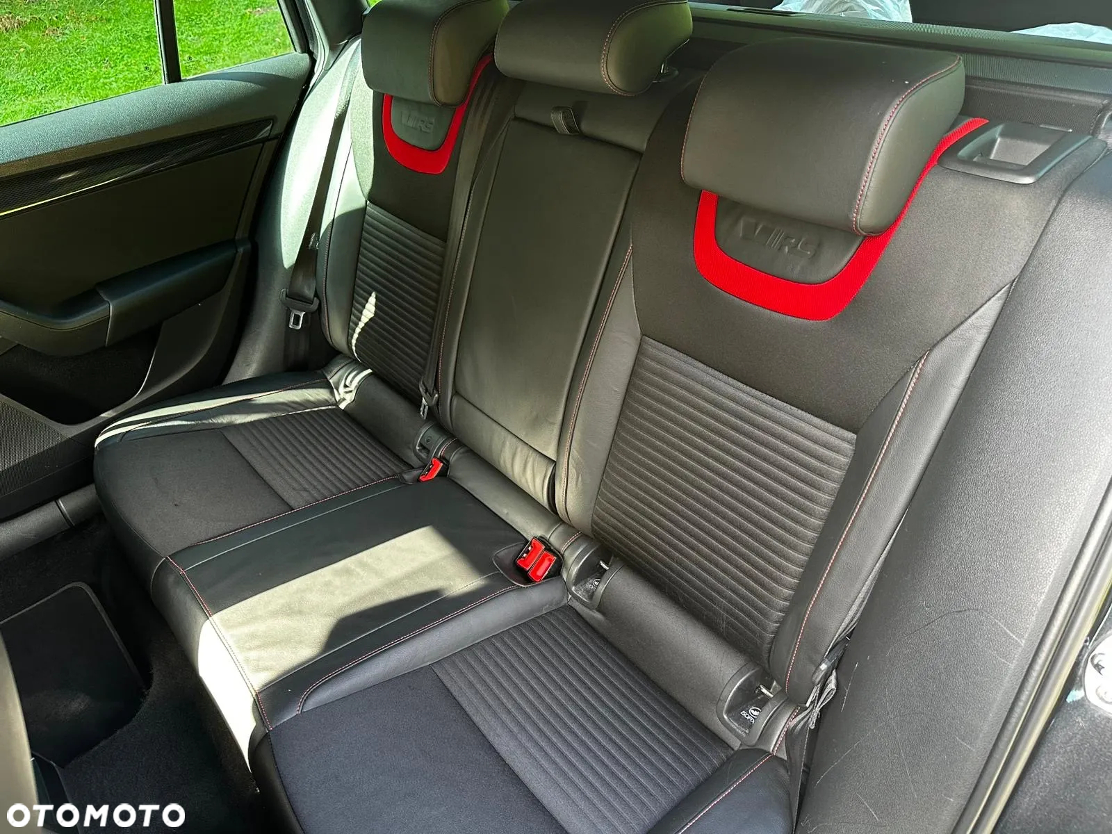 Skoda Octavia Combi 2.0 TDI RS - 19
