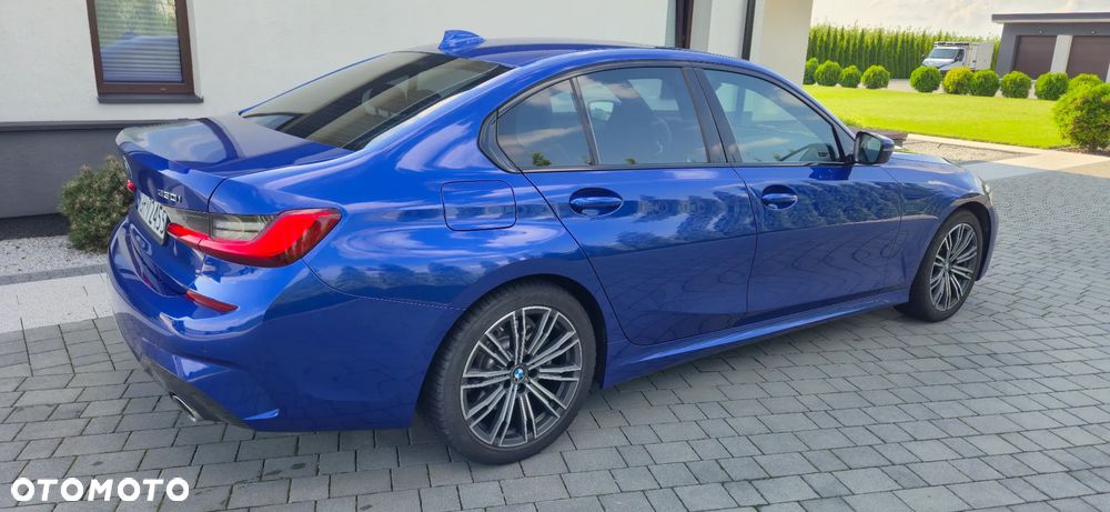 BMW Seria 3 330i xDrive M Sport - 3