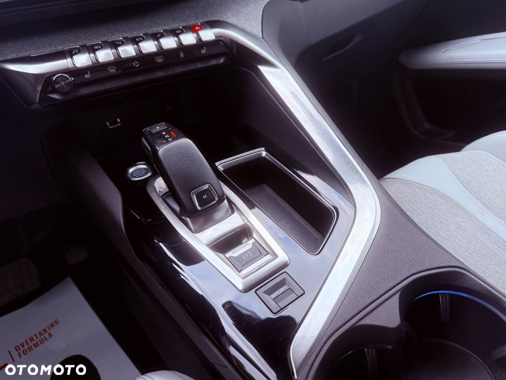 Peugeot 3008 BlueHDi 130 Stop & Start EAT8 Allure Pack - 20