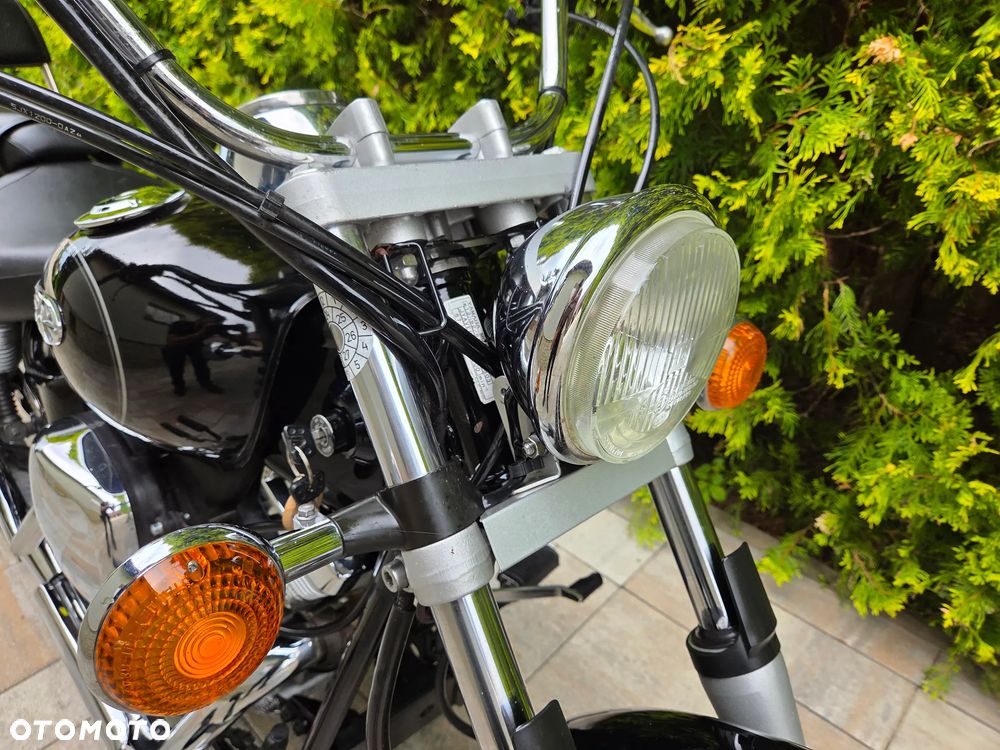 Yamaha XVS - 12