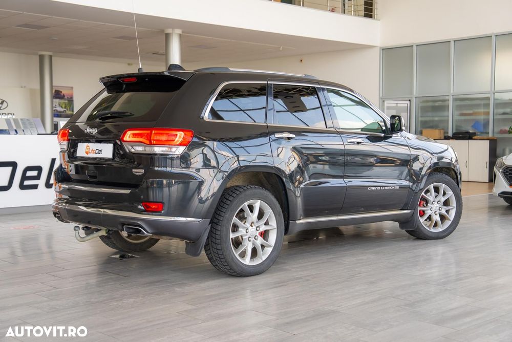 Jeep Grand Cherokee - 10