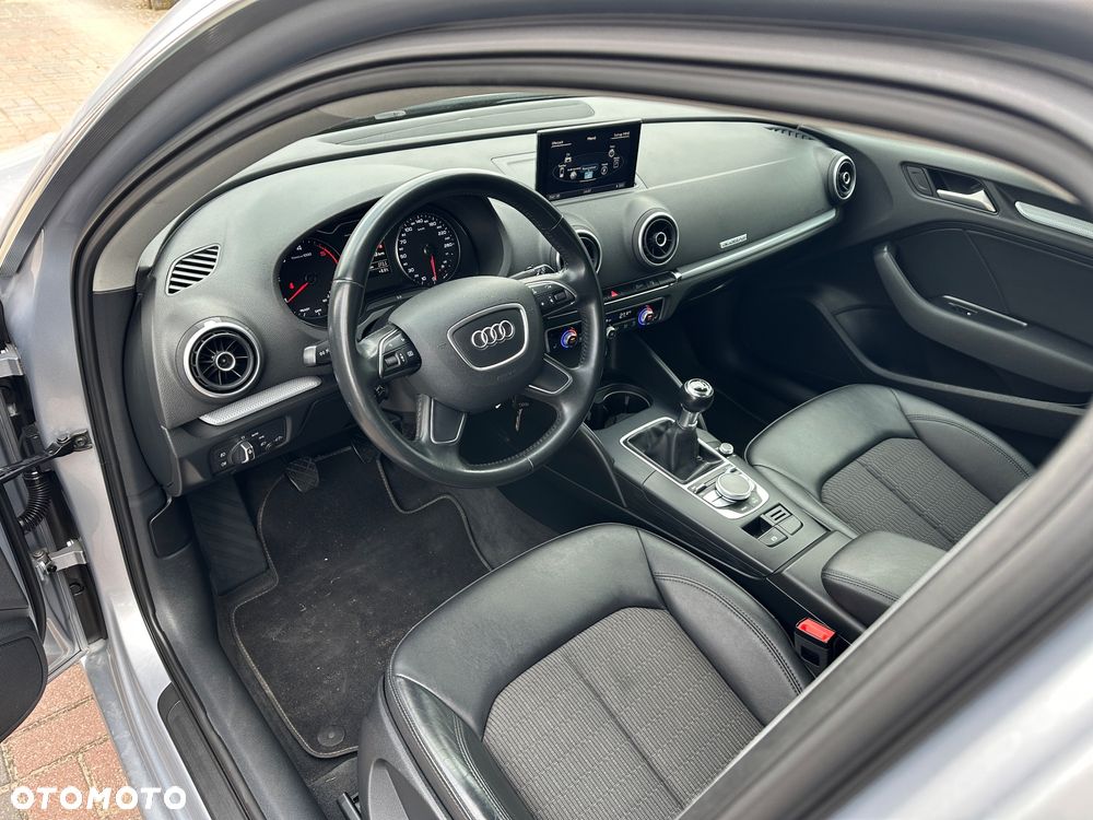 Audi A3 Sportback 2.0 TDI quattro Attraction - 14