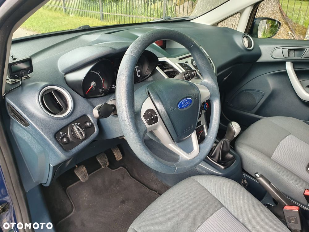 Ford Fiesta 1.25 Trend Edition - 24
