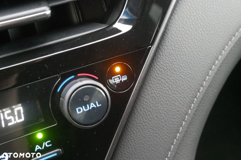 Toyota Camry 2.5 Hybrid Comfort CVT - 19