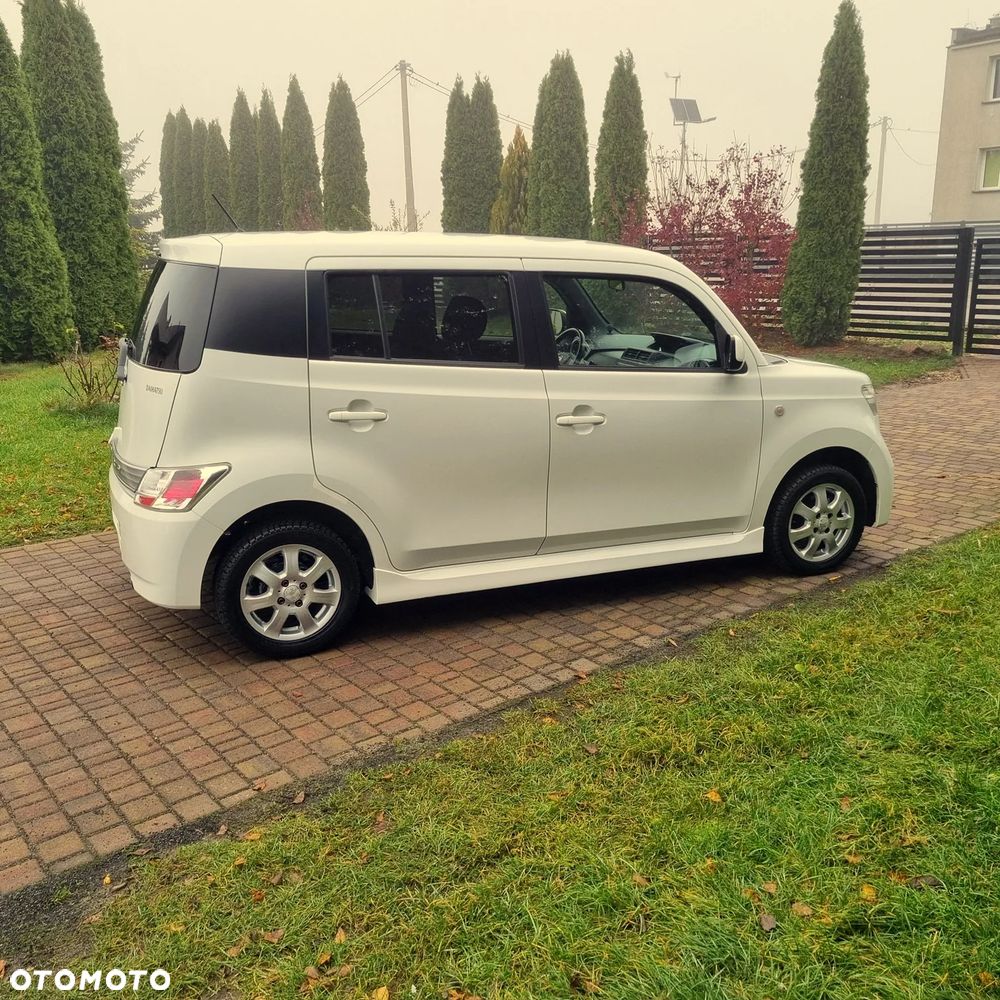 Daihatsu Materia 1.5 - 12