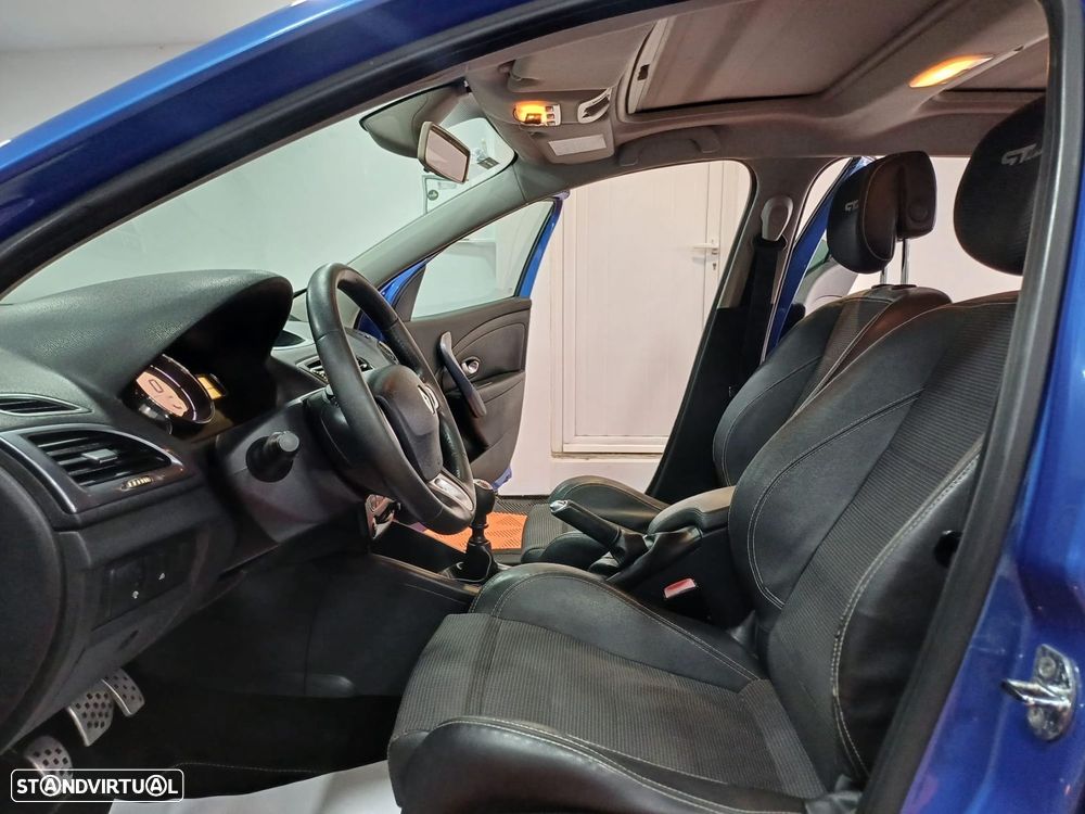 Renault Mégane Sport Tourer 1.5 dCi GT Line - 10