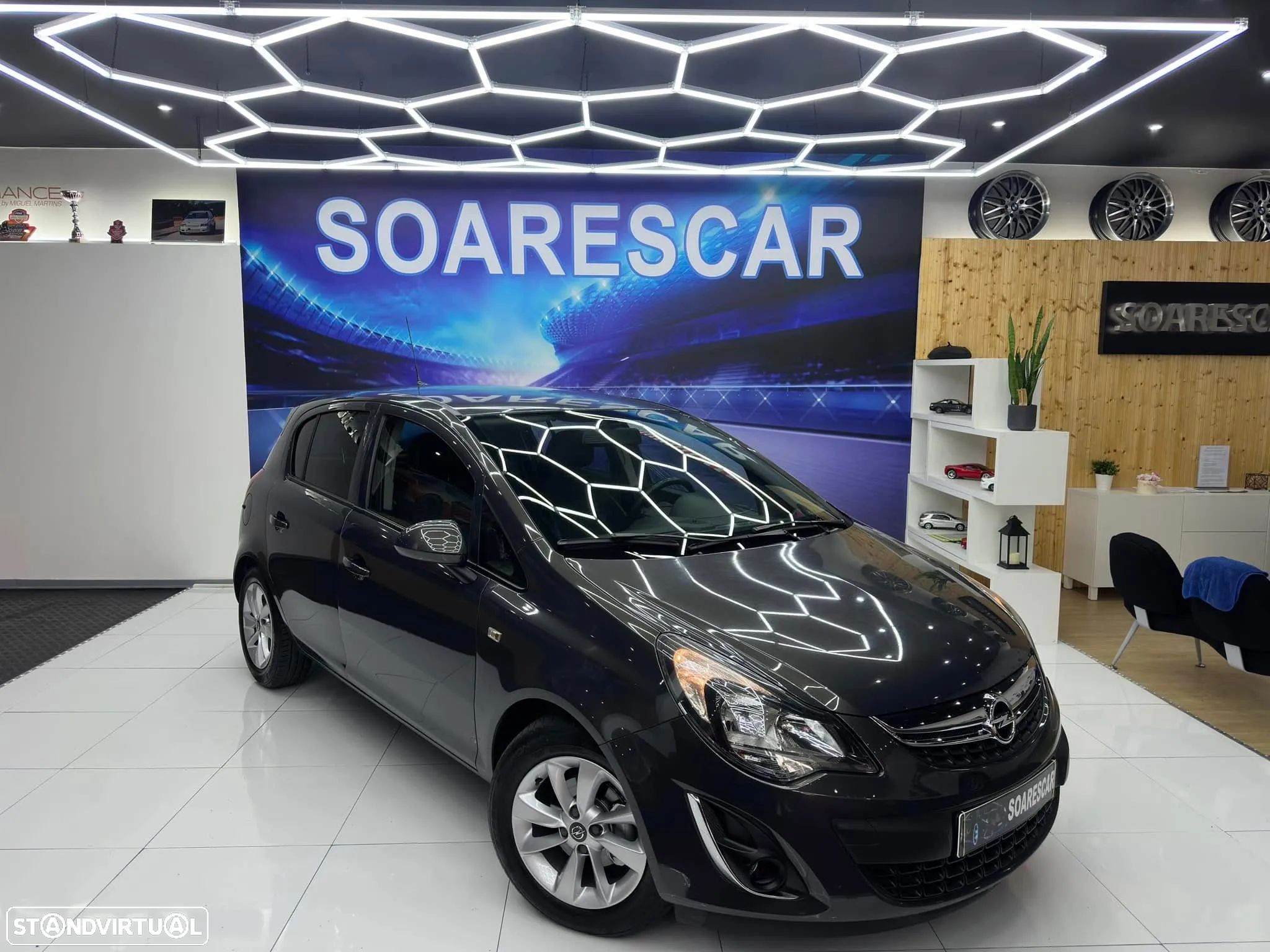 Opel Corsa 1.3 CDTi Business Edition - 1