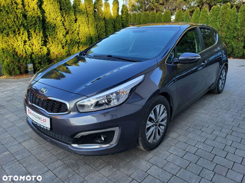 Kia Ceed - 1