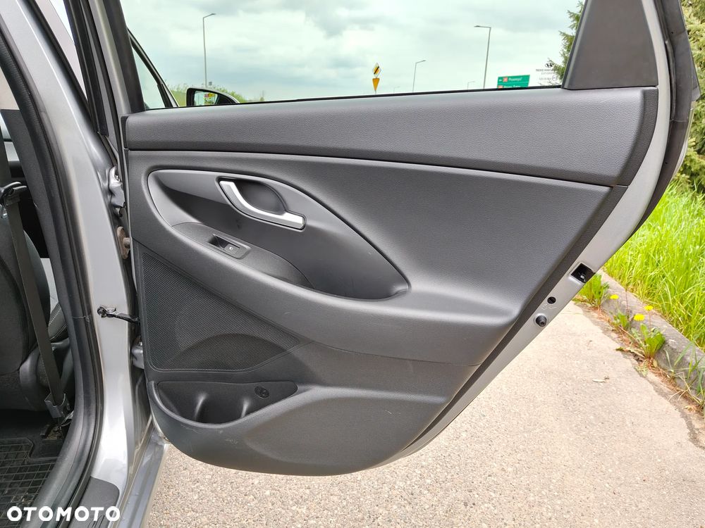 Hyundai i30 - 25