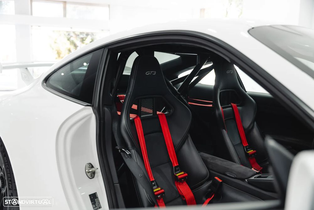 Porsche 911 Série F - 42