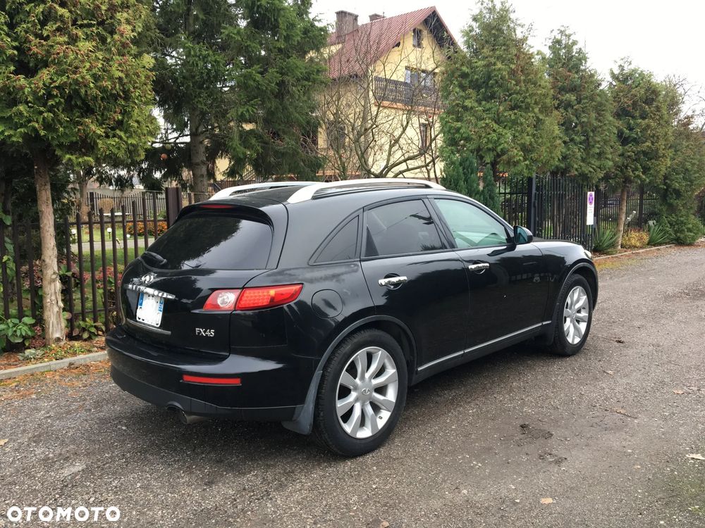 Infiniti FX - 7