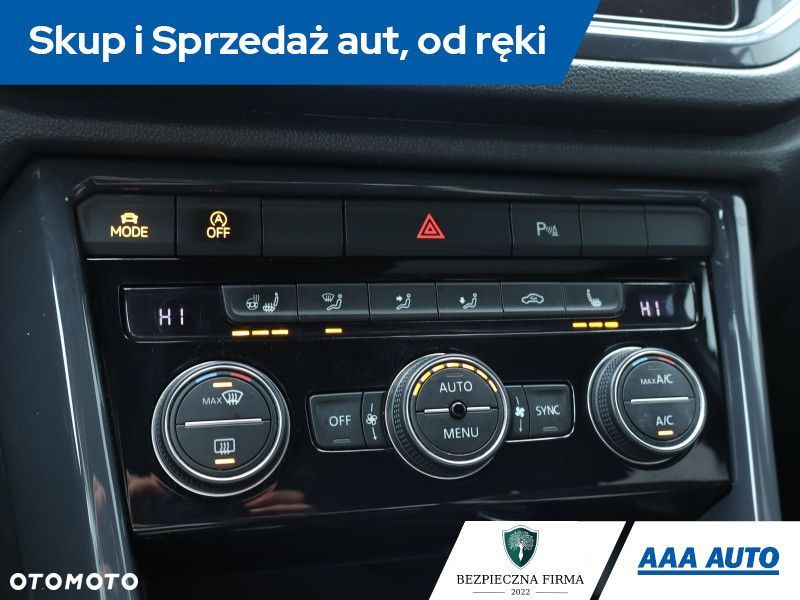 Volkswagen T-Roc - 14