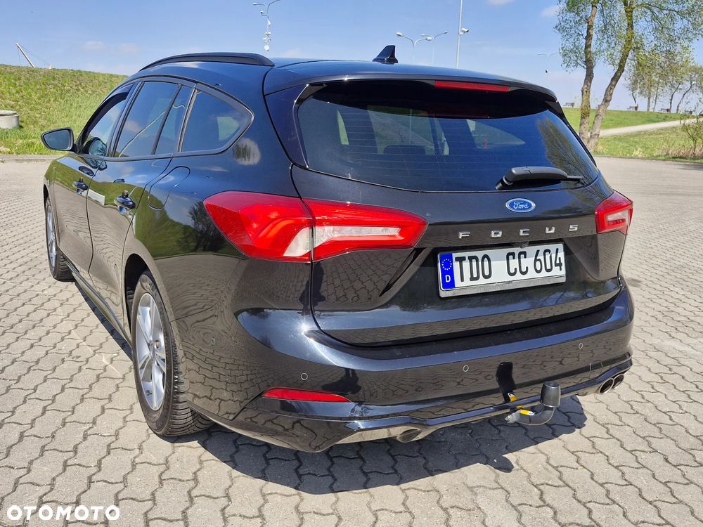 Ford Focus 1.5 TDCi ST-Line Black ASS - 11