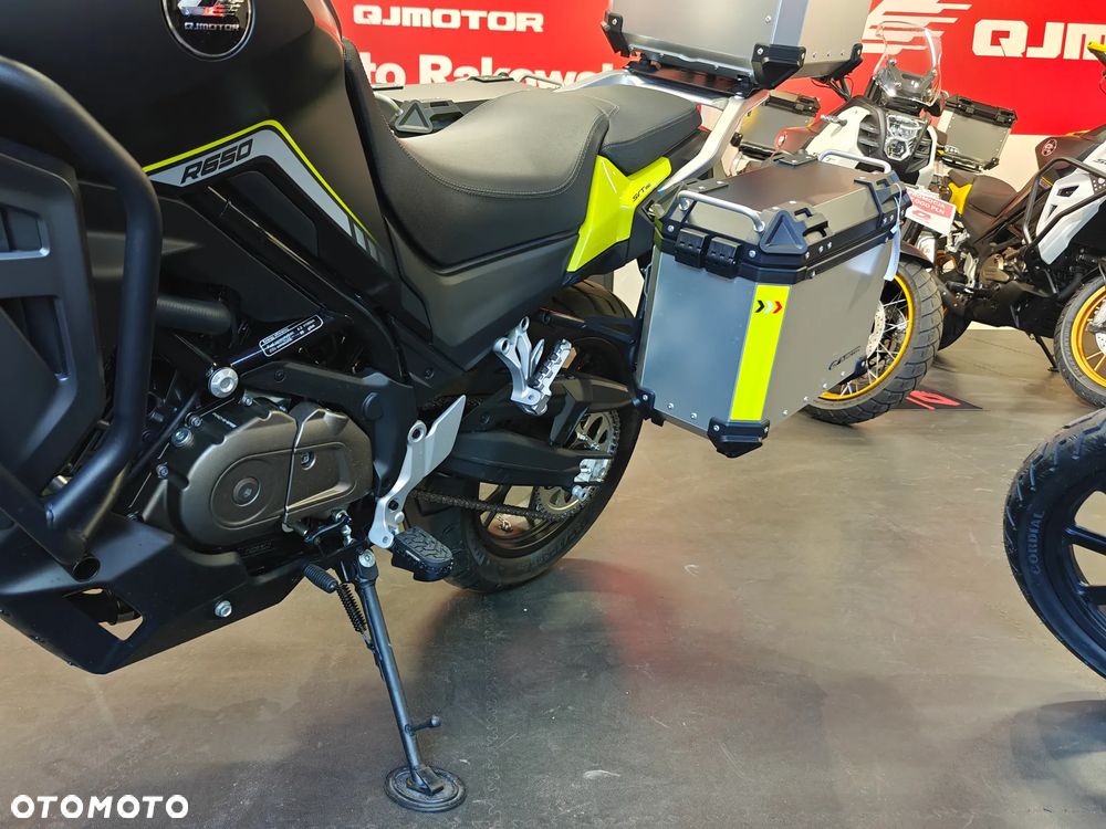 QJMOTOR SVT 650 - 2
